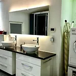 Beefree Loft L Beletage Im Stadtpalais I Whirlpool I Metro