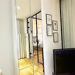 Beefree Loft L Beletage Im Stadtpalais I Whirlpool I Metro * Neurenberg