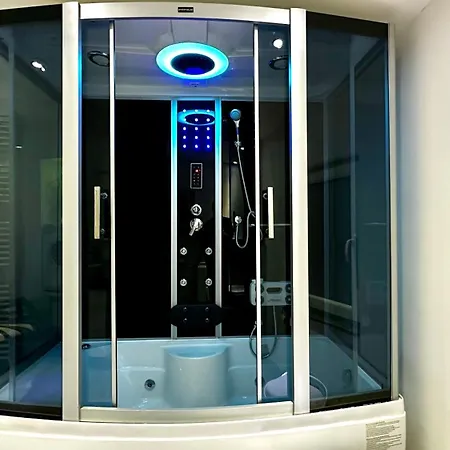 Beefree Loft L Beletage Im Stadtpalais I Whirlpool I Metro شقة نورنبيرغ