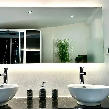 Beefree Loft L Beletage Im Stadtpalais I Whirlpool I Metro