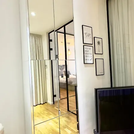 Beefree Loft L Beletage Im Stadtpalais I Whirlpool I Metro * نورنبيرغ