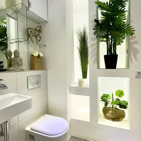 Beefree Loft L Beletage Im Stadtpalais I Whirlpool I Metro * Nuremberg
